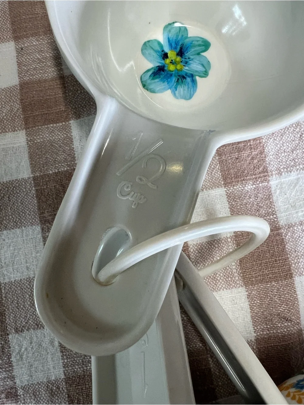 The pioneer woman measuring cups 4 piece melamine